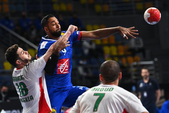 La défense agressive des Algériens a fait douter jusqu’au bout Melvyn Richardson et les Bleus.
