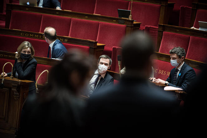 Le ministre de la santé, Olivier Véran, lors de la discussion du projet de loi autorisant la prorogation de l’état d’urgence sanitaire, à l’Assemblée nationale, le 20 février.