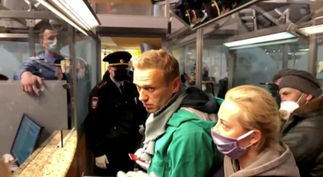 L’opposant russe Alexeï Navalny à son arrivée à l’aéroport Cheremetievo de Moscou, le 17 janvier 2021.