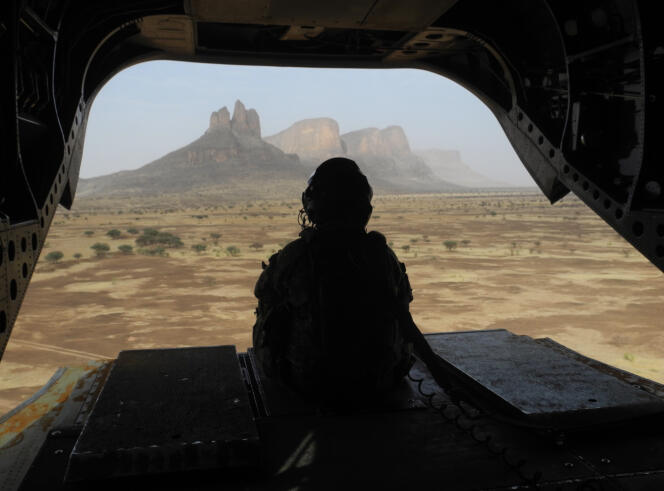 Dans la région de Gourma, au centre du Mali, en mars 2019 avec les soldats de la force fraçaise « Barkhane ».