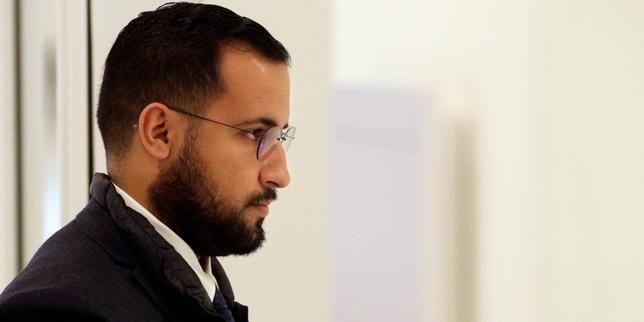 Alexandre Benalla renvoyé en correctionnelle, notamment pour « faux » et « usage de faux » de son passeport de service