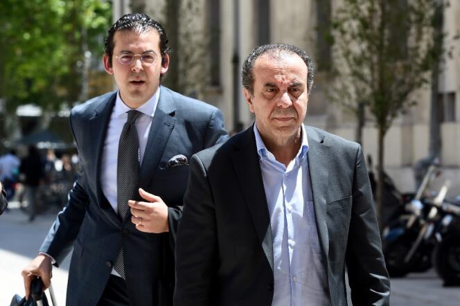 Belhassen Trabelsi à son arrivée à la cour d’appel d’Aix-en-Provence, le 19 juin 2019 avec son avocat.