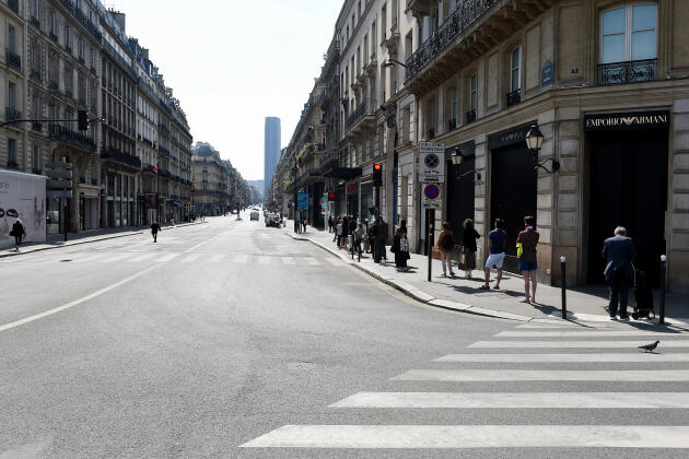 La rue de Rennes, à Paris (6e), le 20 avril 2020.