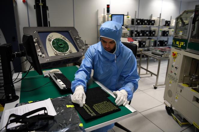 آزمایشگاه تولید کننده تراشه های الکترونیکی STMicroelectronics فرانسه - ایتالیایی در گرنوبل ، در نوامبر 2018.