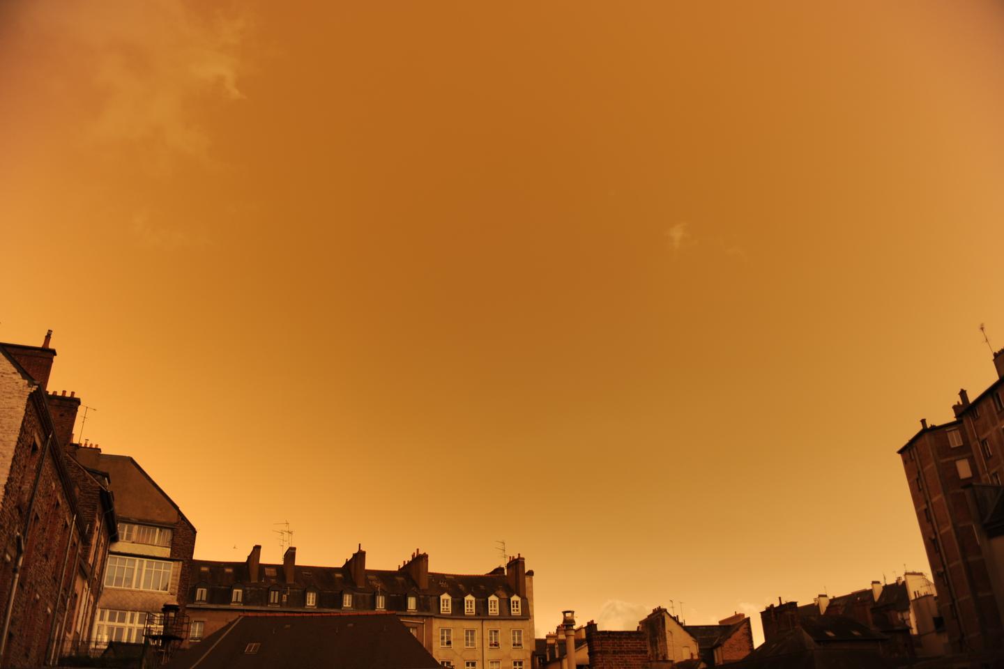 Pourquoi Le Ciel Est-il Jaune Dans L’est De La France Ce Samedi