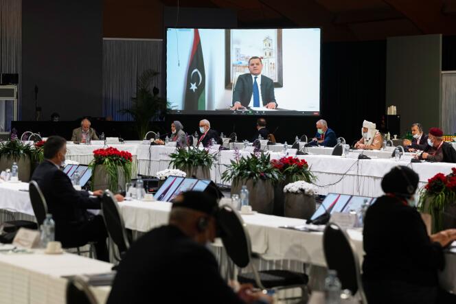 Le nouveau premier ministre libyen, Abdel Hamid Dbeibah, s’adressant aux membres du  « forum du dialogue politique libyen » à Genève, le 3 février 2021.