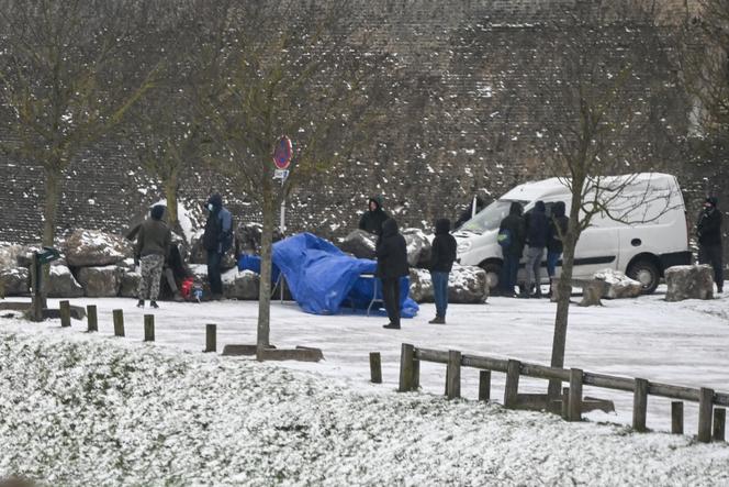 Ma Crainte C Est De Trouver Des Gens Morts Dans Leurs Tentes A Lille La Maraude Des Associations D Aide Aux Sans Abri Menaces Par La Vague De Froid