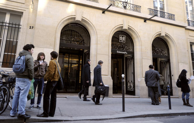 L’entrée de l’Institut d’études politiques de Paris, rue Saint-Guillaume, dans le septième arrondissement.