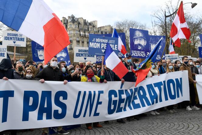Manifestation du mouvement d’extrême droite Génération identitaire, place Denfert-Rochereau à Paris, le 20 février 2021.