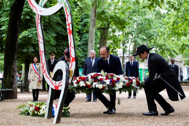 Edouard Philippe, alors premier ministre, lors d’une cérémonie au jardin du Luxembourg pour commémorer l’abolition de l’esclavage, à Paris, le 10 mai 2020.