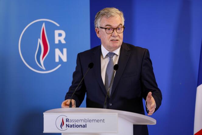Jean-Paul Garraud présente un « contre-projet » à la proposition de loi dite séparatisme, au siège du Rassemblement national à Nanterre, le 29 janvier.