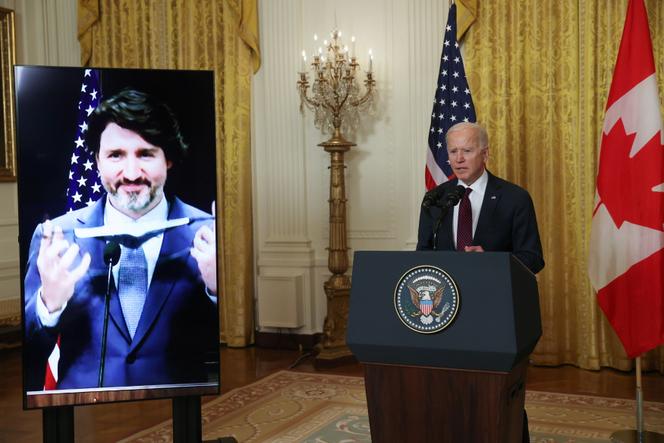 Le président américain, Joe Biden, et le premier ministre canadien, Justin Trudeau, lors de leur premier sommet en visioconférence, mardi 23 février 2021.