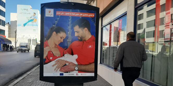Championne du monde et olympique de course et demi-fond, l’athlète tunisienne Habiba Ghribi fait la promotion de l’allaitement maternel.
