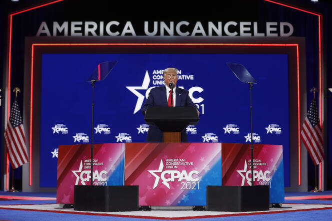 Donald Trump lors de la « Conservative Political Action Conference », à Orlando (Floride), dimanche 28 février.