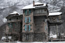 lundi 25 janvier 2021, Pavillon Keller situé à Livet, un petit village de la Vallée de la Romanche (Isère) qui rallie Grenoble aux stations de ski de l'Oisans.