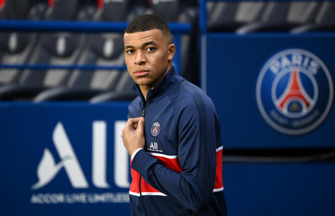 L’attaquant du Paris Saint-Germain, Kylian Mbappé, le 21 février 2021, au Parc des Princes.
