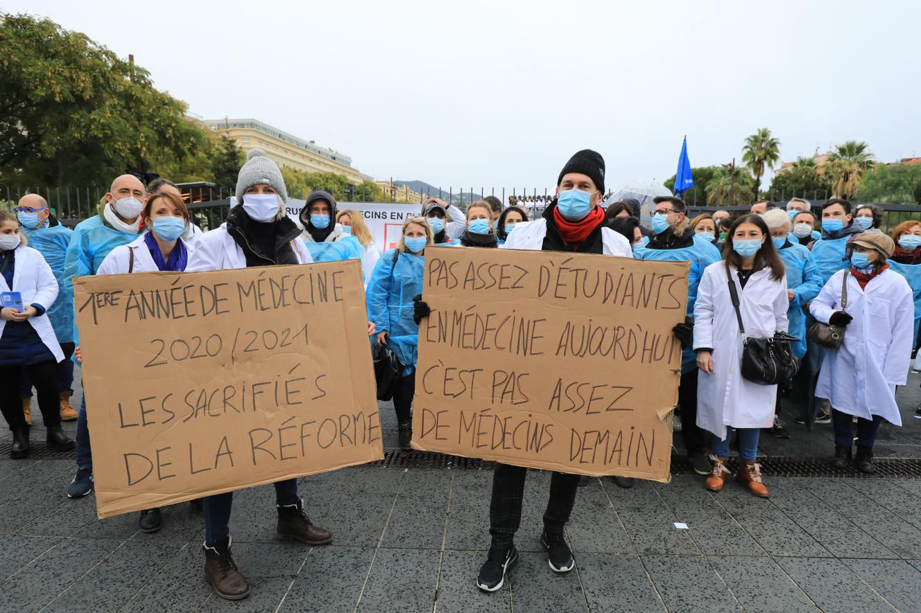 Peut On Redoubler La Première Année De Médecine 2021 La psychiatrie française en revue, etc.: « Nous sommes tous dans le