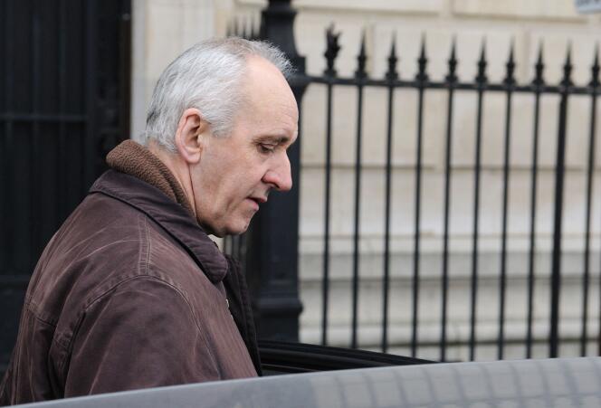 Dany Leprince, alors âgé de 53 ans, quitte le tribunal de Paris le 17 mars 2011.