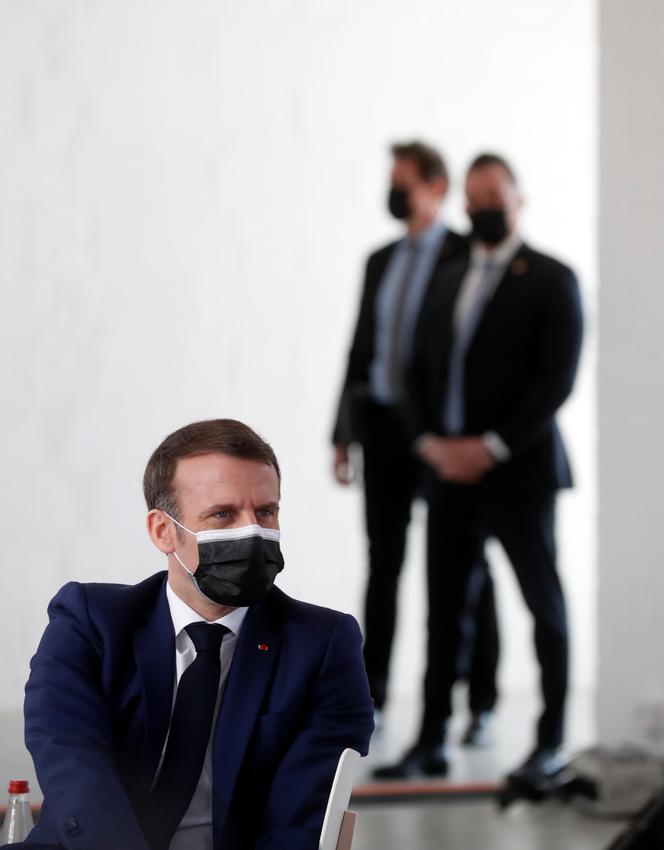 Covid 19 Emmanuel Macron Au Defi De Ses Promesses