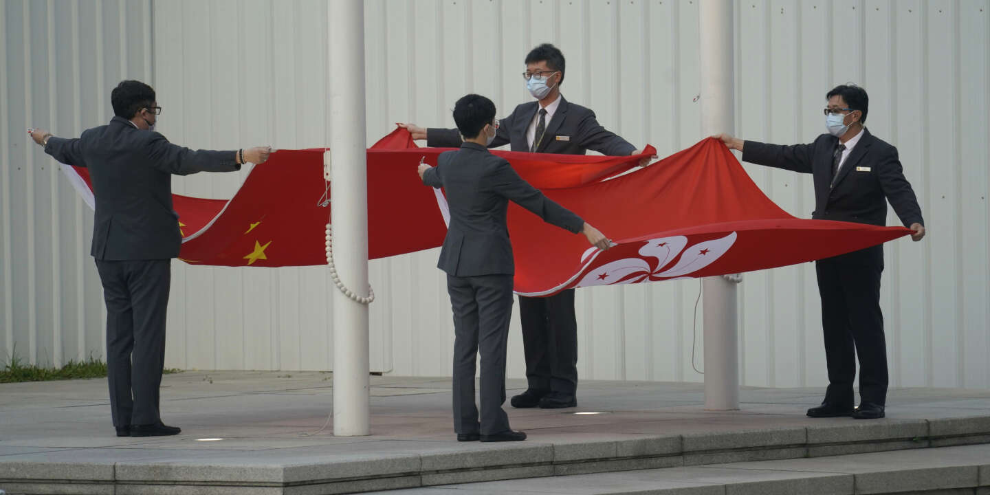Photo of Reino Unido acusa a China de «violar» sus compromisos con Hong Kong