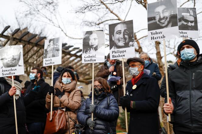 Rassemblement contre l’antisémitisme et le racisme, au square Ilan Halimi, à Paris, le 14 février.