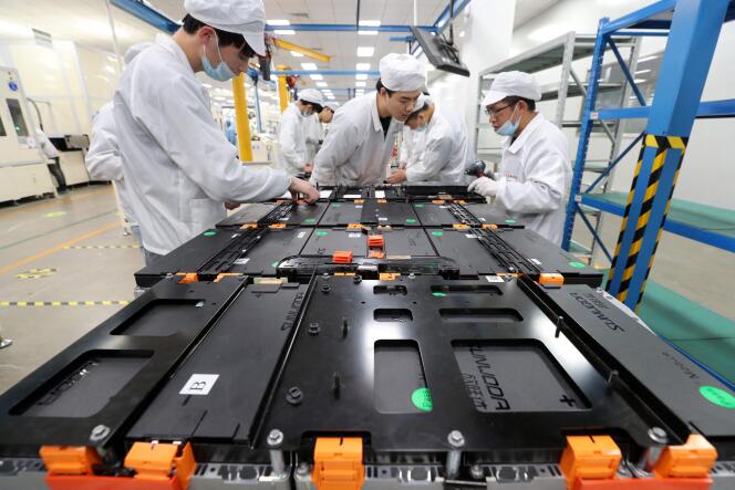 Una fábrica de baterías de litio de Xinwangda Electric Vehicle Battery Company el 1 de marzo de 2021 en Nanjing, China.