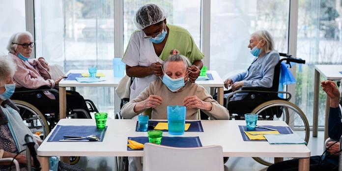 La Fin D Une Annee De Solitude Pour Les Pensionnaires Des Ehpad