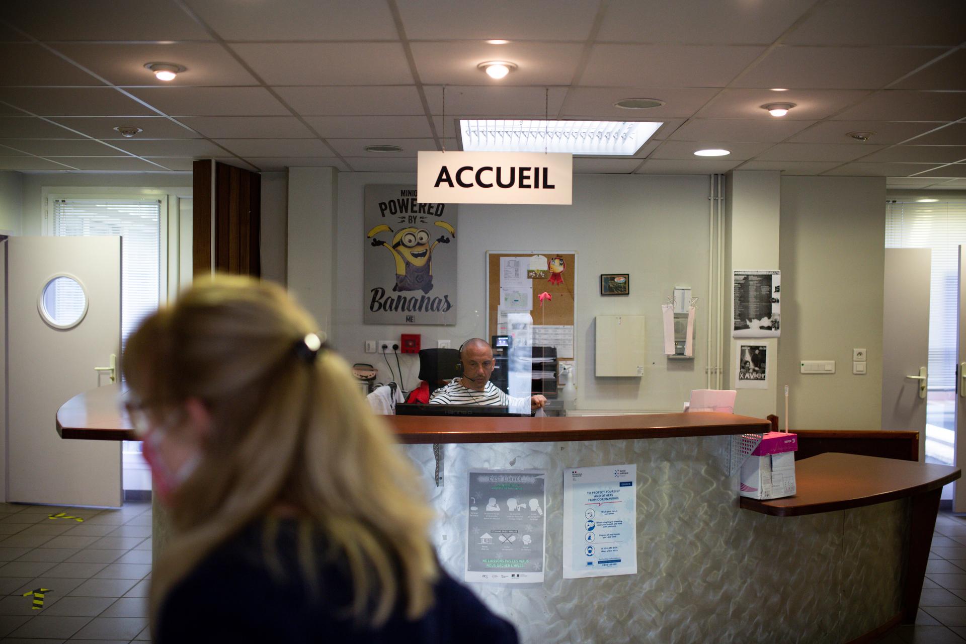 Dans les locaux du service social du département, à Saint-Etienne (Loire), le 11 mars.
