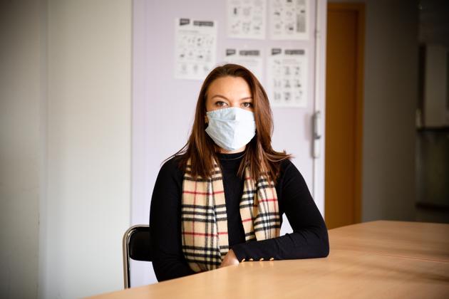 Salomé Mousset, assistante sociale au service social du département, à Saint-Etienne (Loire), le 11 mars.