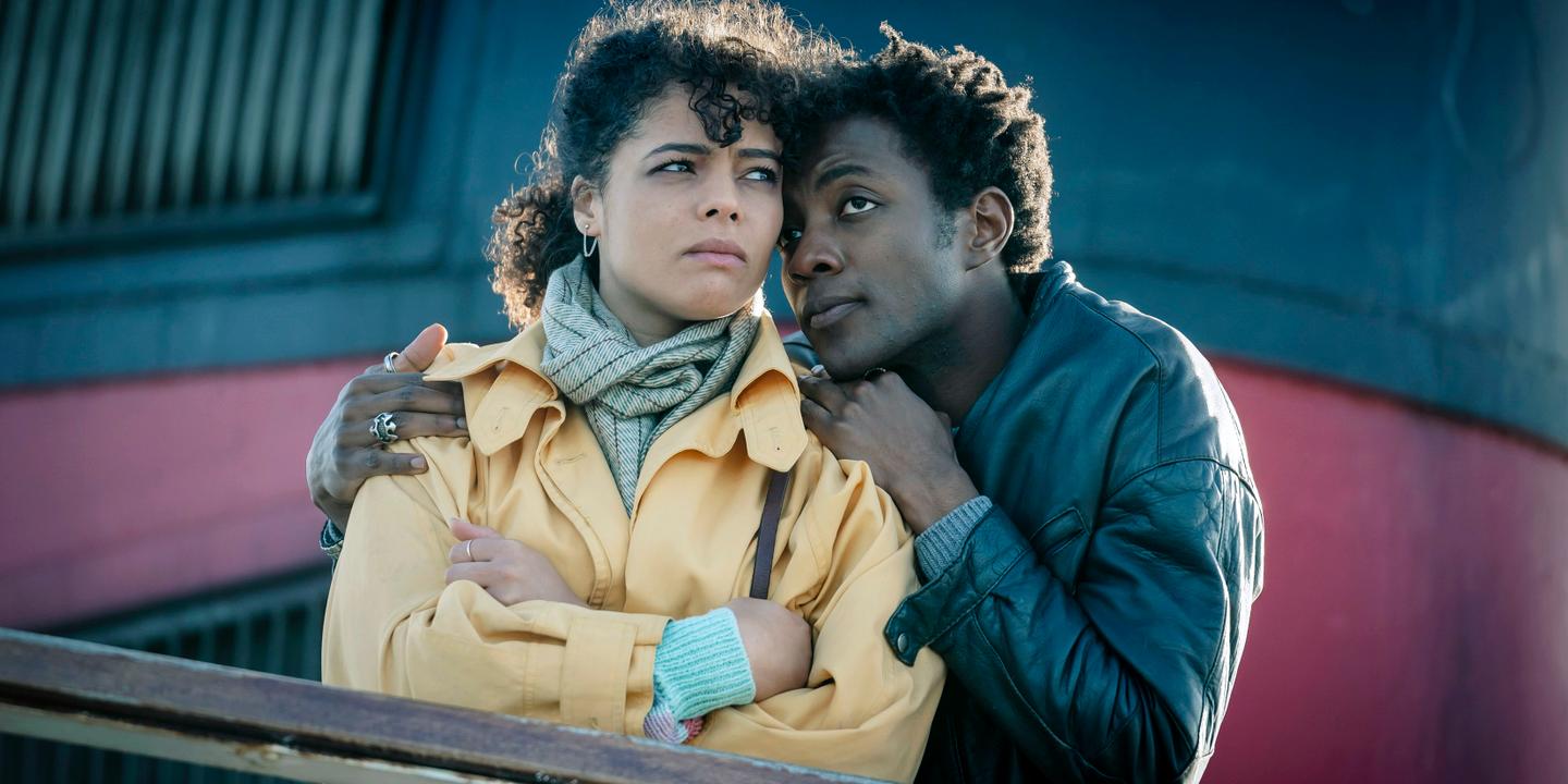 La Serie It S A Sin Retrace Une Decennie Face A L Abime Du Sida