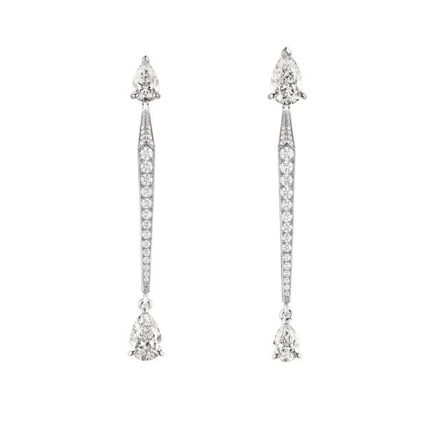 Boucles d’oreilles Joséphine Duo Eternel, en or blanc et diamants, Chaumet.