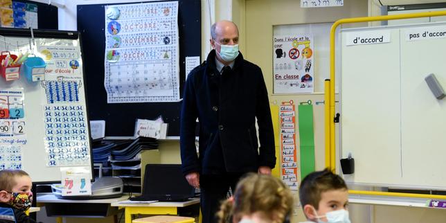 Covid-19 à l’école : « Le bateau prend l’eau, et nous, on écope à la petite cuillère ! »