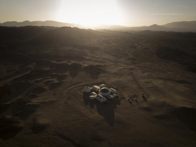 Dans le désert de Gobi (Chine), en avril 2019, « Mars Base 1 », une base martienne pour simuler la vie sur la planète rouge.