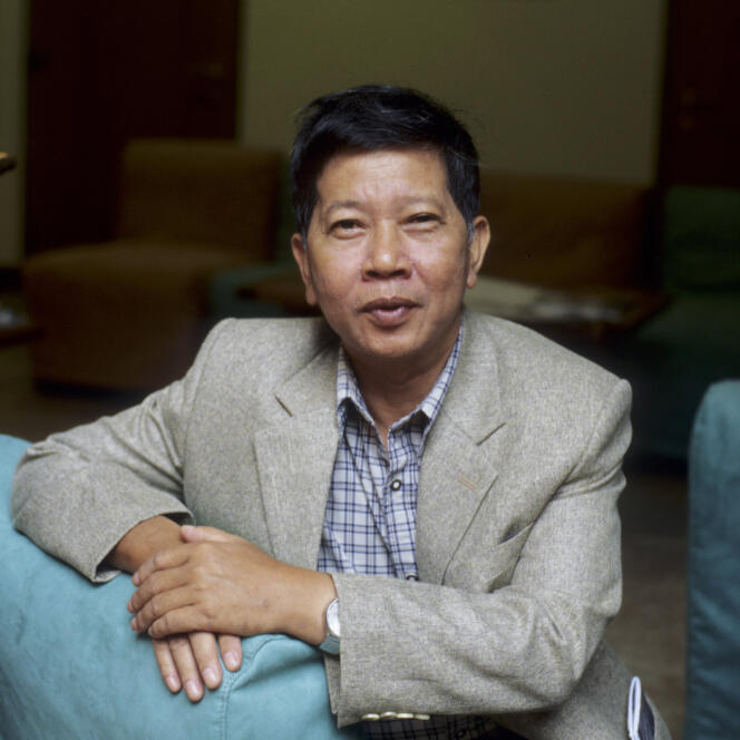 Nguyen Huy Thiep en 2005.