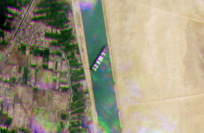 Satellite image of the container ship 