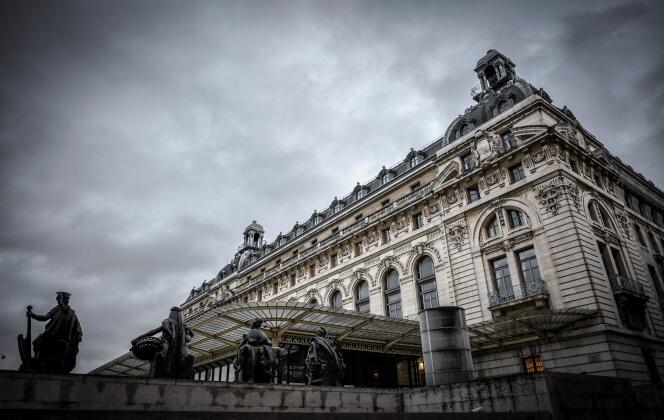 Le 29 octobre 2020, l’esplanade du Musée d’Orsay à Paris.