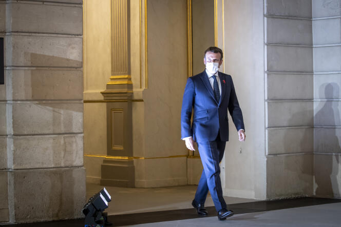 Emmanuel Macron, à l’issue d’une conférence de presse après un Conseil européen en visioconférence, à l’Elysée, jeudi 25 mars.