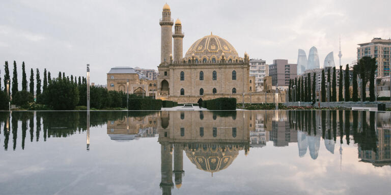Ue mosquée à Bakou, le 15 décembre 2020. Les mosquées sont toutes fermées durant la période du covid, ce qui n'est pas le cas des magasins ou des restaurants.