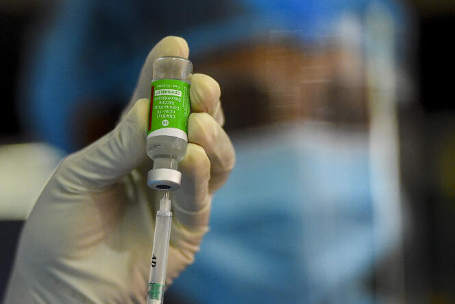 Un flacon du vaccin d’AstraZeneca fabriqué par le Serum Institute of India, le 29 janvier 2021.