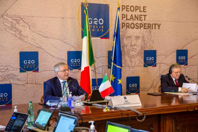 « Nous avons décidé de prolonger l’initiative de suspension du service de la dette des pays les plus vulnérables jusqu’à la fin de 2021 », a déclaré le ministre de l’économie italien, Daniele Franco.