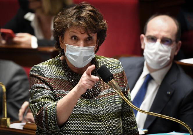 Roselyne Bachelot, ministre de la culture,  a indiqué sur Twitter qu’elle serait en mesure de défendre devant le Parlement le projet de loi contre le piratage audiovisuel. Ici le 16 mars, à l’Assemblée nationale, à Paris, lors d’une séance de questions au gouvernement.