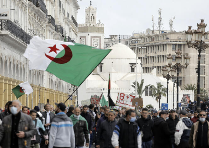 Manifestation pro-démocratie, à Alger, le 16 avril 2021.
