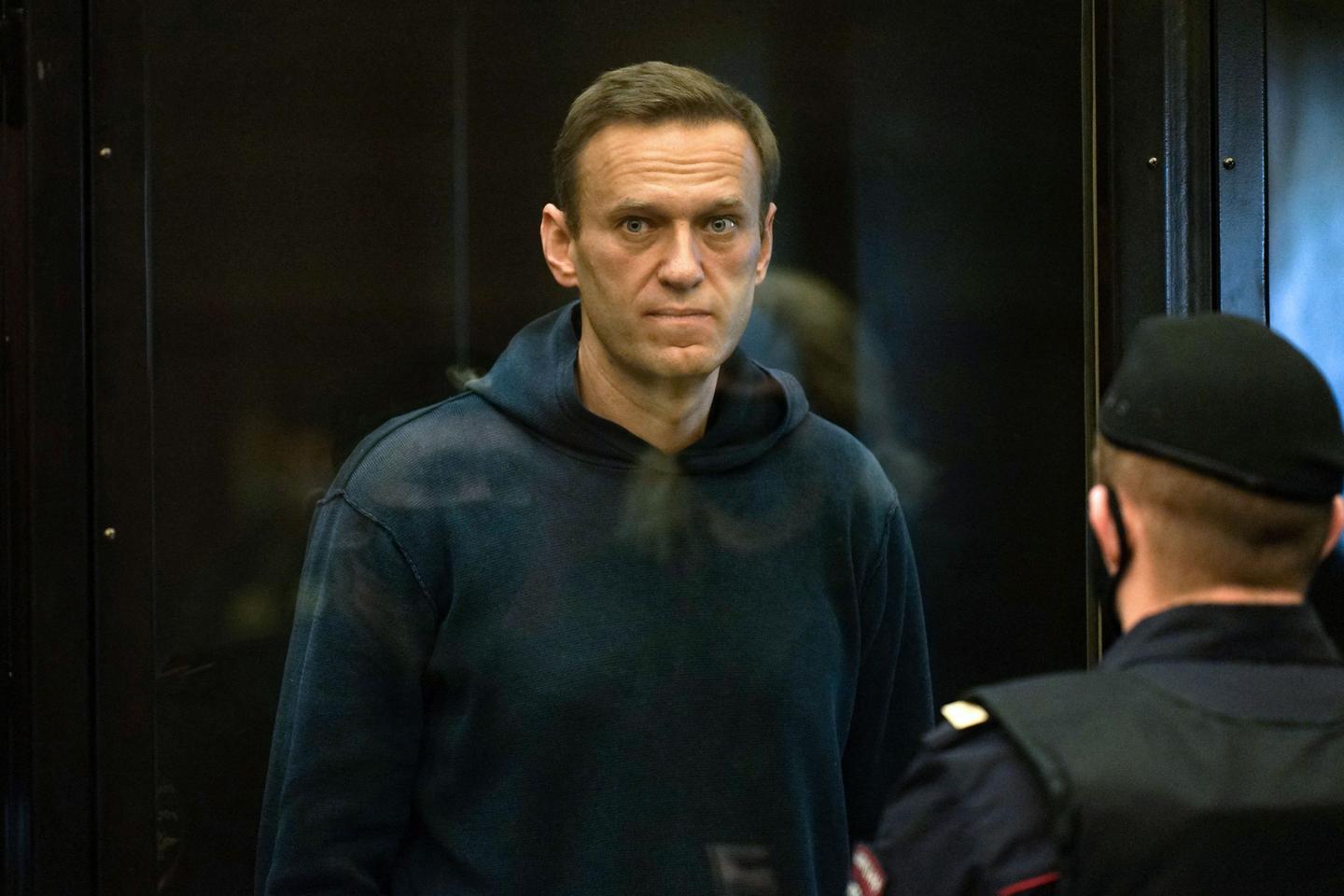 Navalny, main opponent to Putin, has died, Russian prison service says