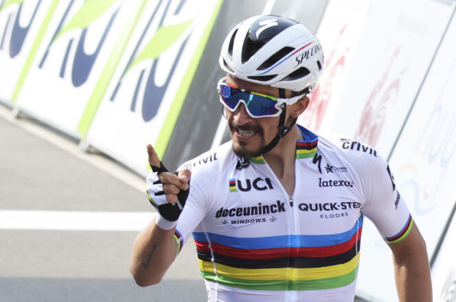 Le Français Julian Alaphilippe (Deceuninck Quick-Step) lors de sa victoire à la Flèche Wallone, le 21 avril.