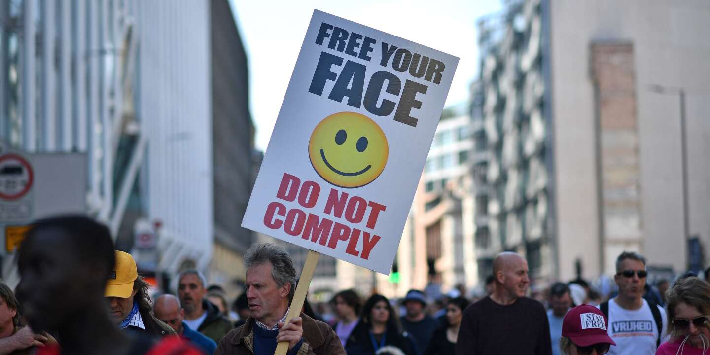 Duizenden demonstranten in het VK en Zwitserland tegen anti-COVID-beperkingen