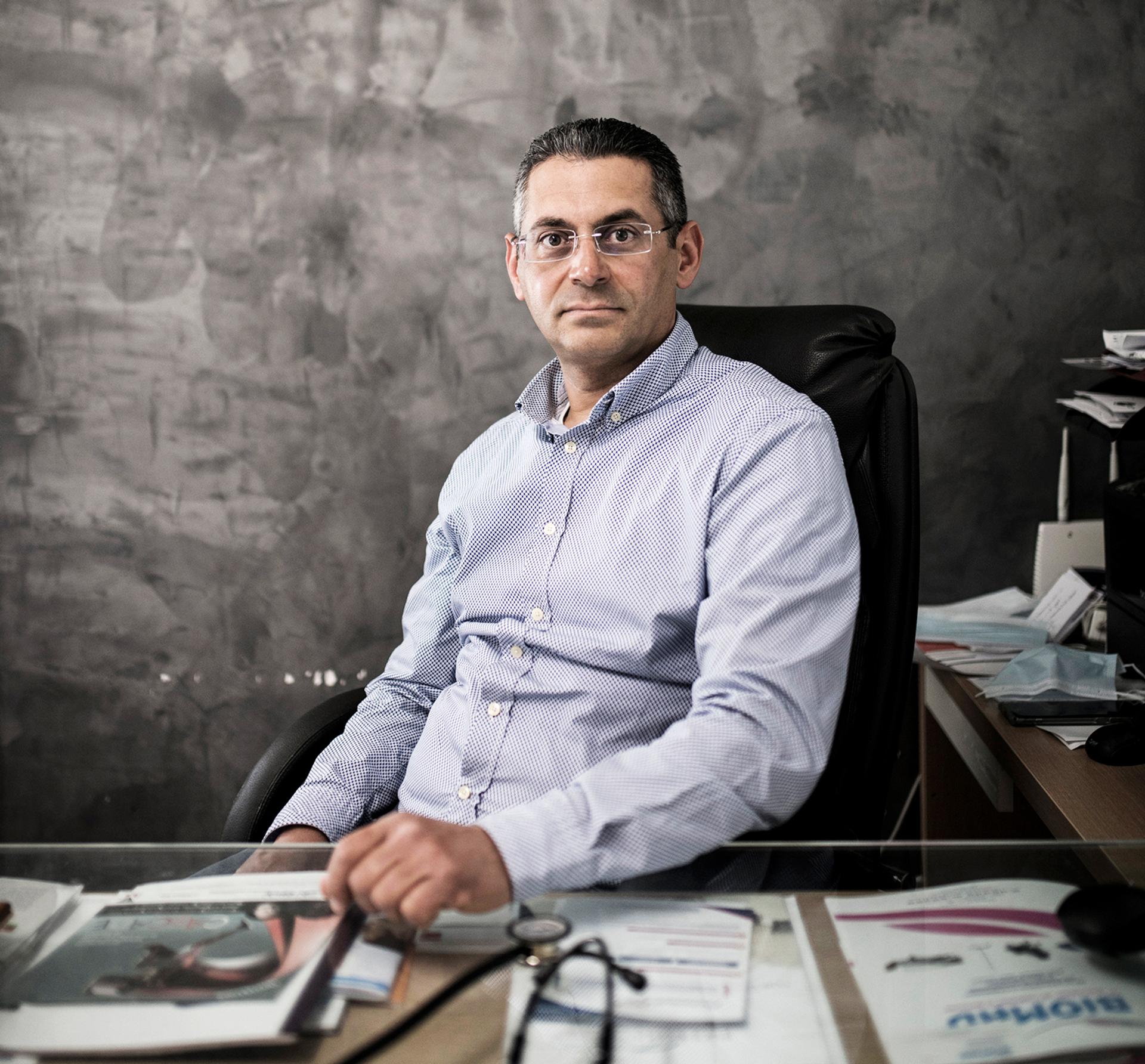 Le docteur Slim Hadiji est installé au cœur d’une zone qui ne compte que six généralistes pour 20 000 habitants.