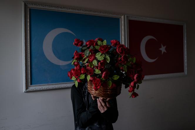 Selacetin Bura, 14 ans, dont le visage a été couvert pour protéger sa vie privée, au pensionnat d’Oku Uygur, près d’Istanbul, le 19 avril.
