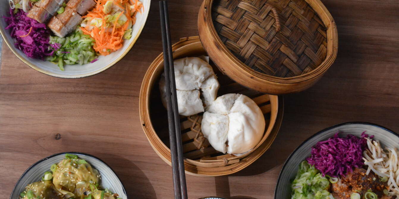 Un Menu Pour Le Menu De La Cuisine Asiatique Avec Les Mots ouvert