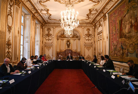 French Ecological Transition Minister Barbara Pompili (C-L), French Prime Minister Jean Castex (C) and French Junior Minister of Relations with the Parliament Marc Fesneau (C-R) wearing face masks, attend a meeting with the representatives of the Citizens' Convention for Climate ("Convention Citoyenne pour le Climat") at the Hotel Matignon in Paris, on September 30, 2020. (Photo by Christophe ARCHAMBAULT / AFP)