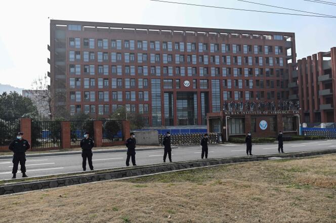 A l’Institut de virologie de Wuhan (dans la province centrale du Hubei, en Chine), le 3 février 2021, lors d’une visite de membres de l’équipe de l’Organisation mondiale de la santé (OMS) enquêtant sur les origines du SARS-CoV-2.
